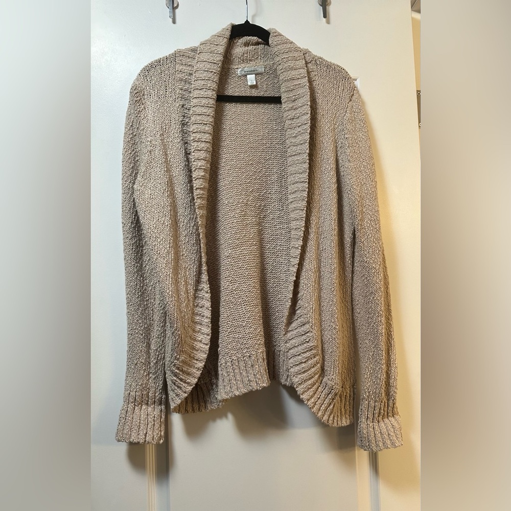 Dressbarn Women's cream colored cardigan Sweater
